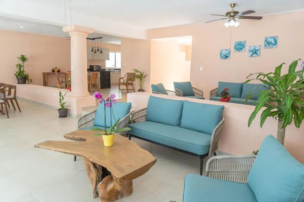Villa Ixchel - Right On The Beach! Puerto Morelos