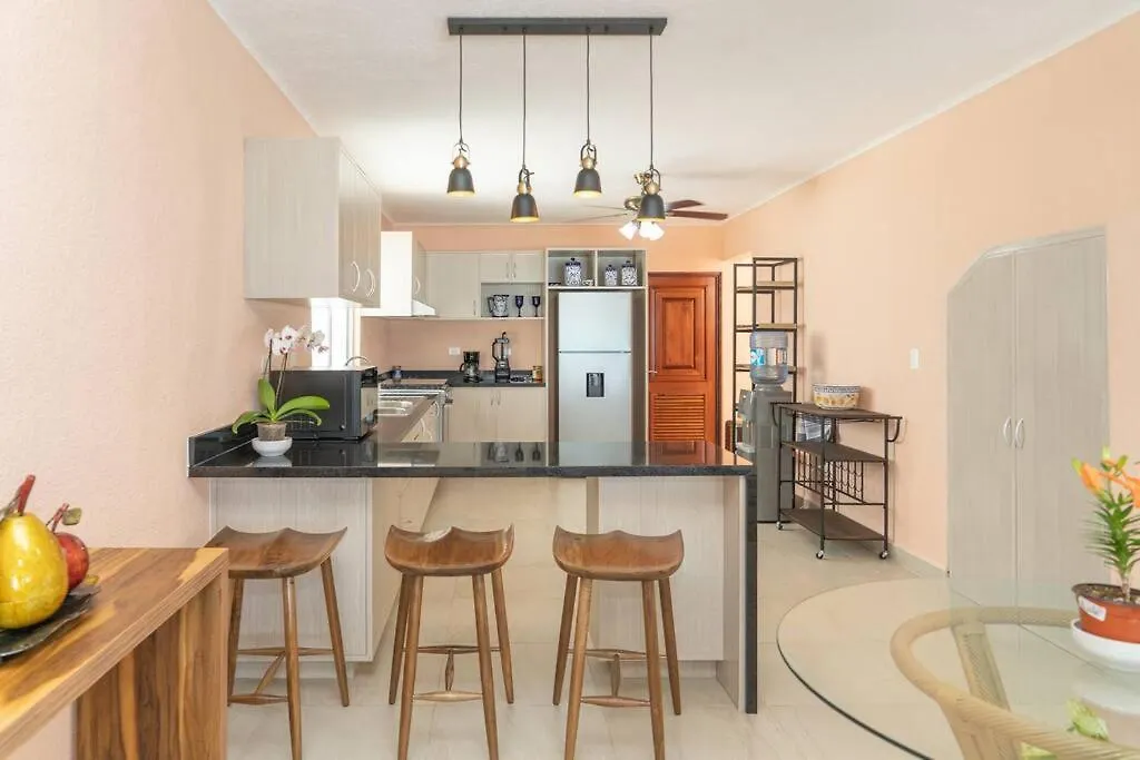Villa Ixchel - Right On The Beach! Puerto Morelos