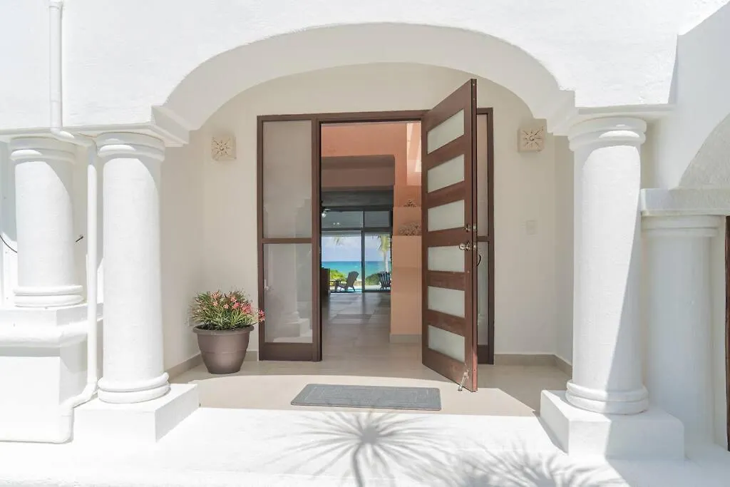 Villa Ixchel - Right On The Beach! Puerto Morelos 0*,
