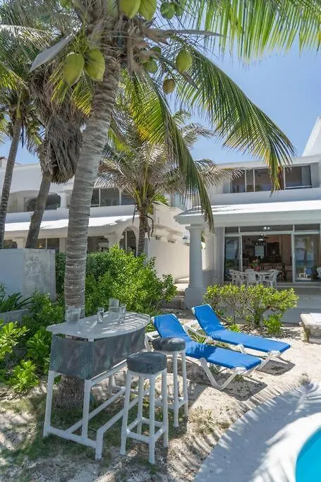 Villa Ixchel - Right On The Beach! Puerto Morelos Mexico