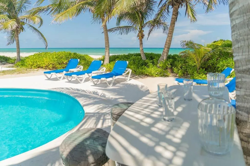 Villa Ixchel - Right On The Beach! Puerto Morelos