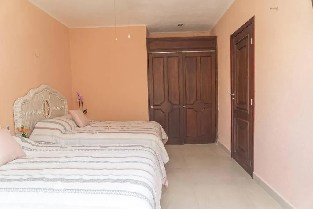 Villa Ixchel - Right On The Beach! Puerto Morelos
