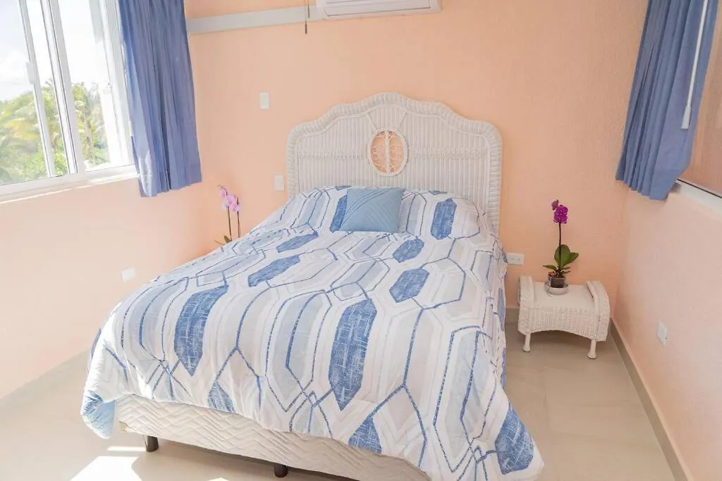 Villa Ixchel - Right On The Beach! Puerto Morelos