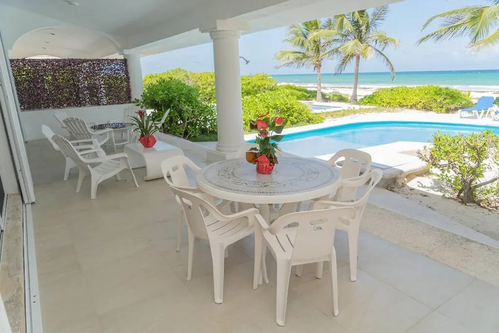 Villa Ixchel - Right On The Beach! Puerto Morelos