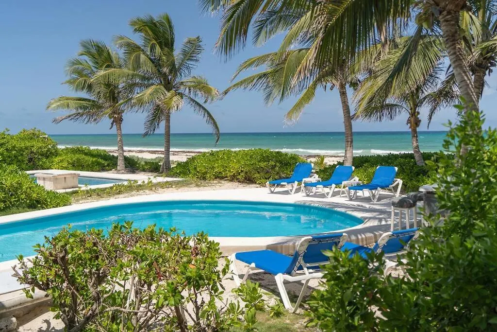 Villa Ixchel - Right On The Beach! Puerto Morelos Mexico