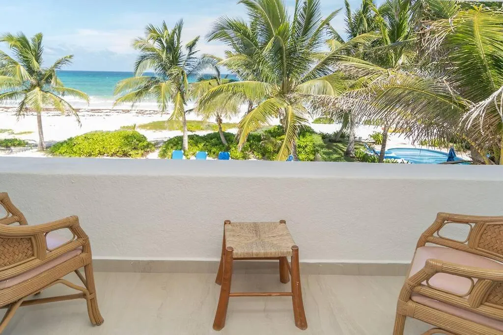 Villa Ixchel - Right On The Beach! Puerto Morelos