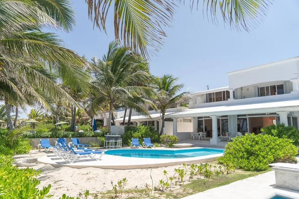 Villa Ixchel - Right On The Beach! Puerto Morelos